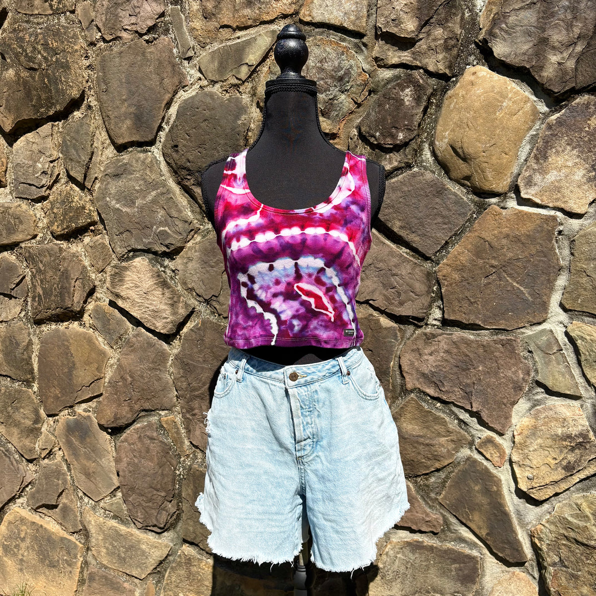 Junior Girls Scoop Neck Cropped Tank Top | Hand-Dyed Geode Design